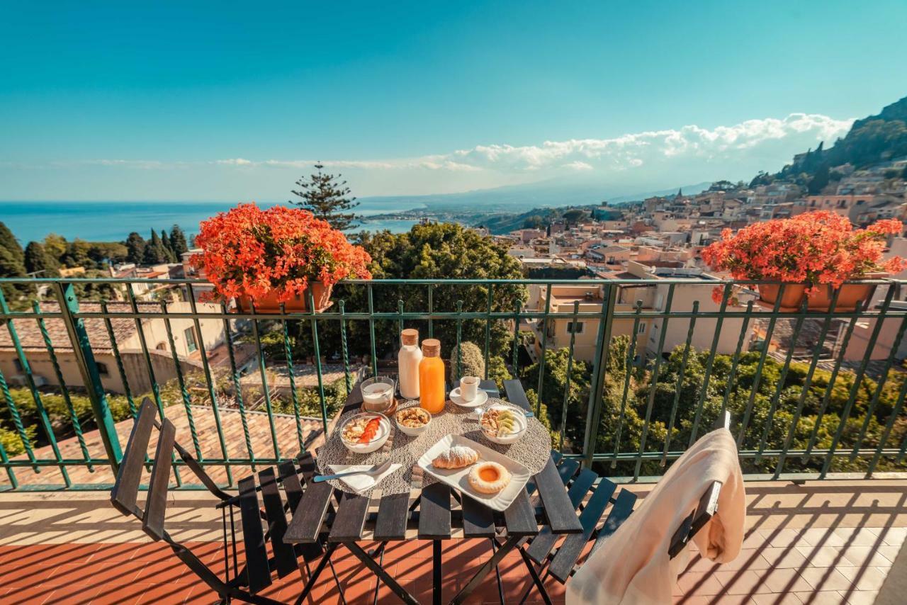 B&B Teatro Greco 39 Taormina Bagian luar foto